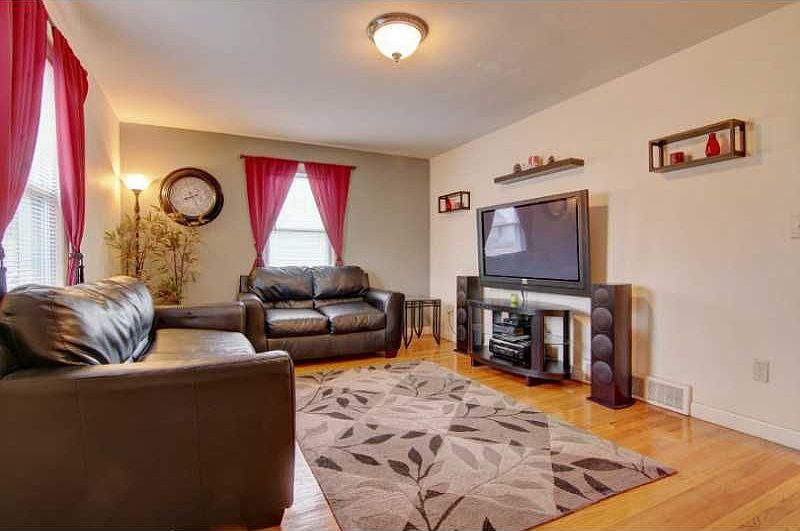 2nd image of 75 Drolet Ave