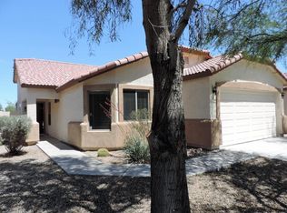 2570 E Silversmith Trl, San Tan Valley, AZ 85143