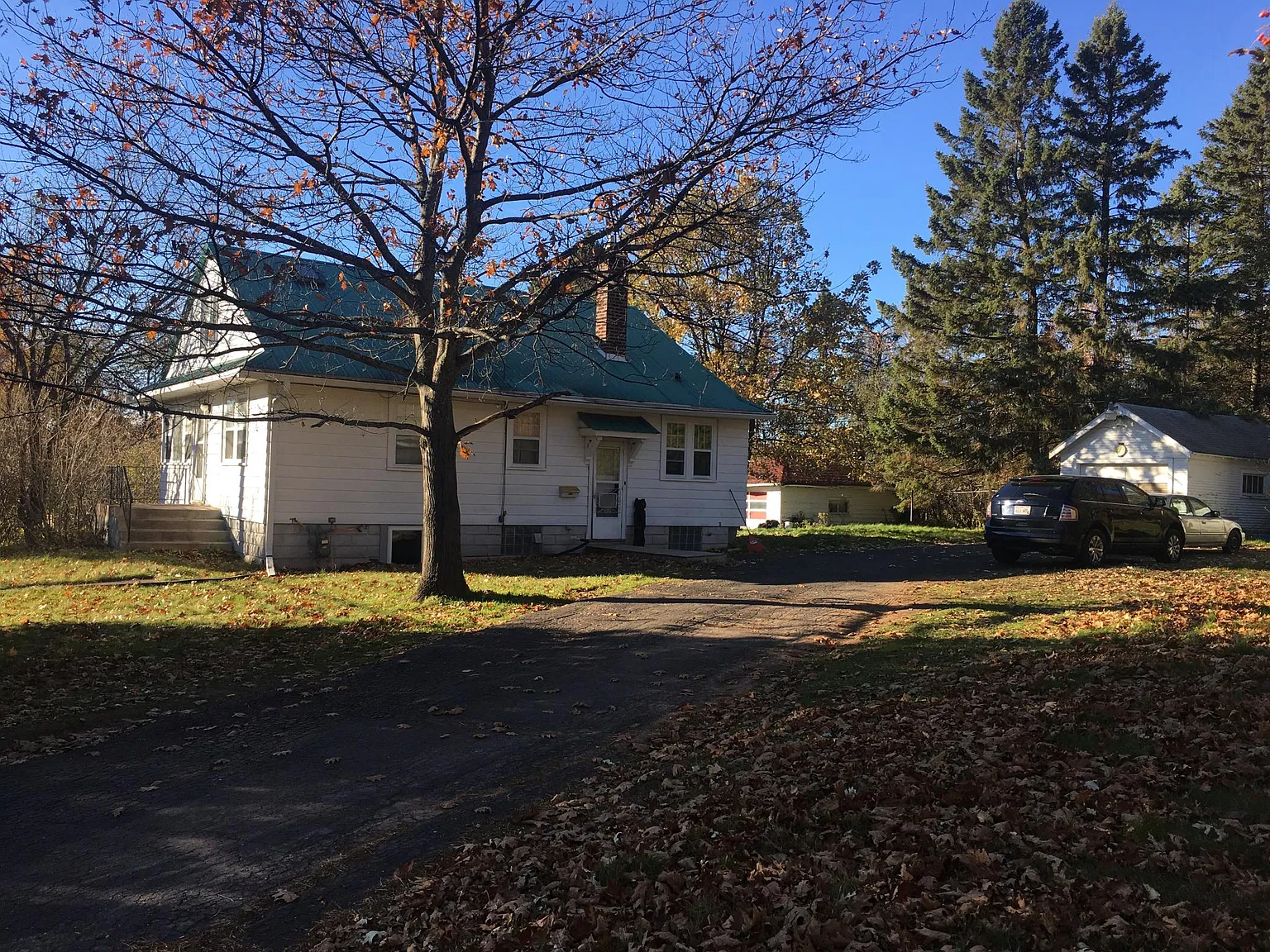 4 bed, 1454 sqft, $2,400 — Photo 4