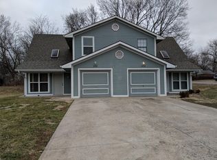 406 Spring Ave, Liberty, MO 64068