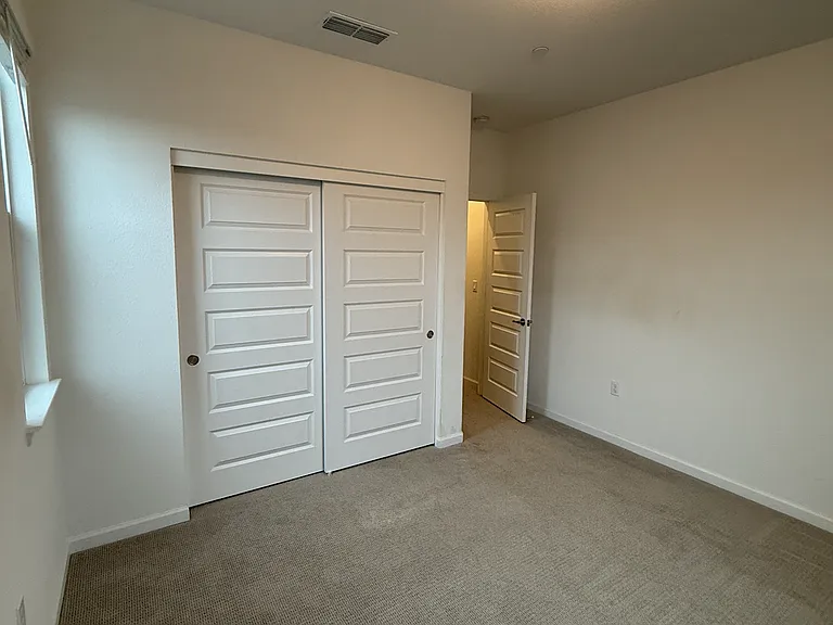 1383 Hadley Dr — Photo 10