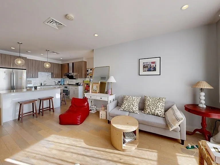 50 Symphony Rd #402 — Photo 2