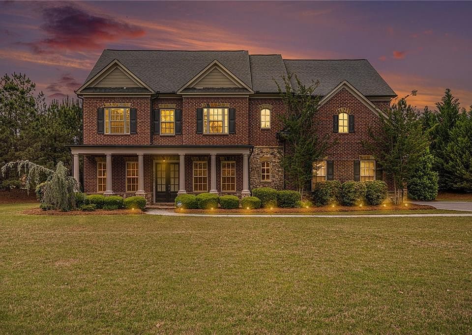 1st image of 210 Stonewyck Dr