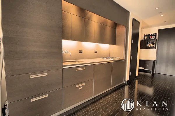 Sold by Kian Realty | media 4