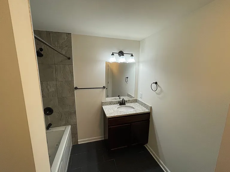 99 Pine Street — Photo 12