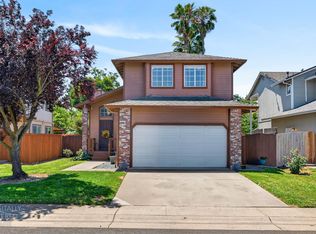 153 Creekside Cir, Sacramento, CA 95823