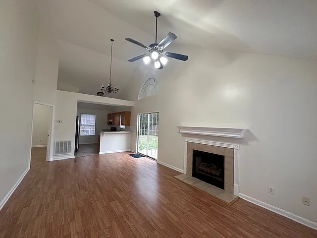 2749 Applebrook Ln — Photo 3