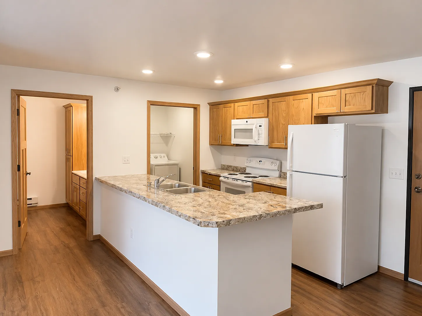 1 bed, 800 sqft, $1,150 — Photo 1