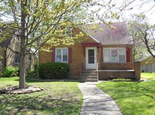 1226 S 6th Ave, Kankakee, IL 60901