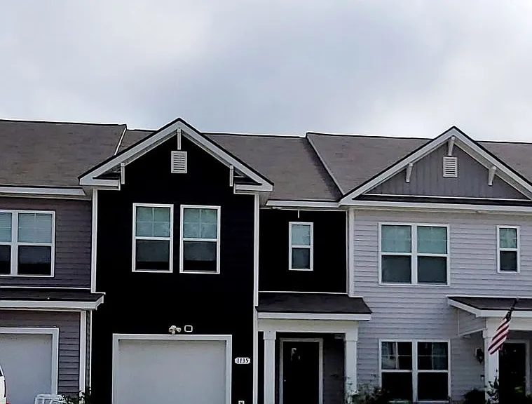 1135 Fairway Ln — Photo 1