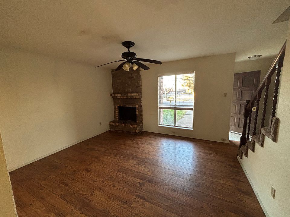 Living
Room and corner Fireplace