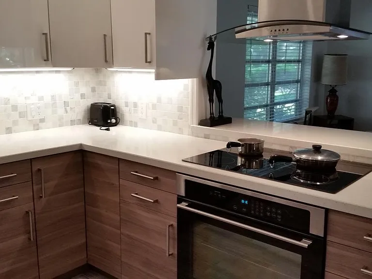450 Tivoli Ave — Photo 31