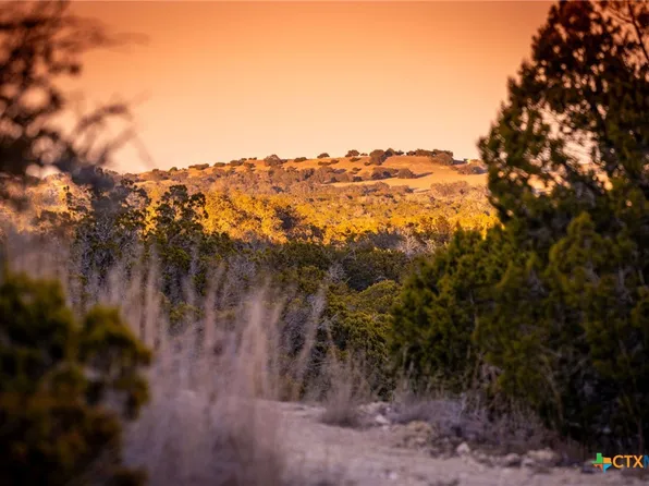 Steitle Rd, Fredericksburg, TX 78624