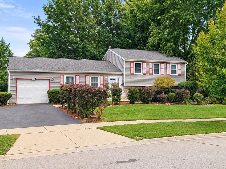 1329 Elm Dr