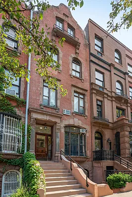 Rented by Lisa Management Inc | media 12