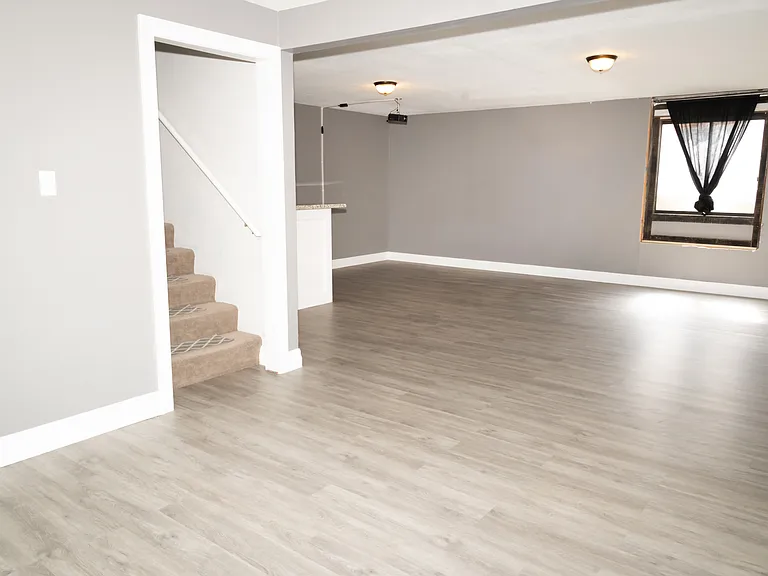1426 W Nottingham Cir — Photo 36