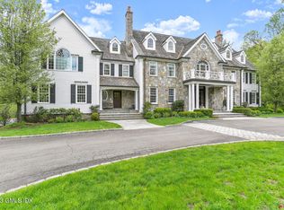 26 Mohawk Ln, Greenwich, CT 06831