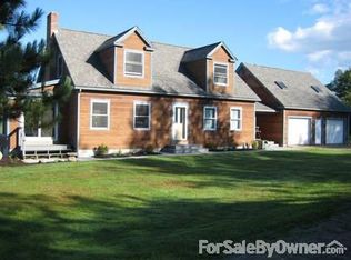 86 Chase Dr, Irasburg, VT 05845