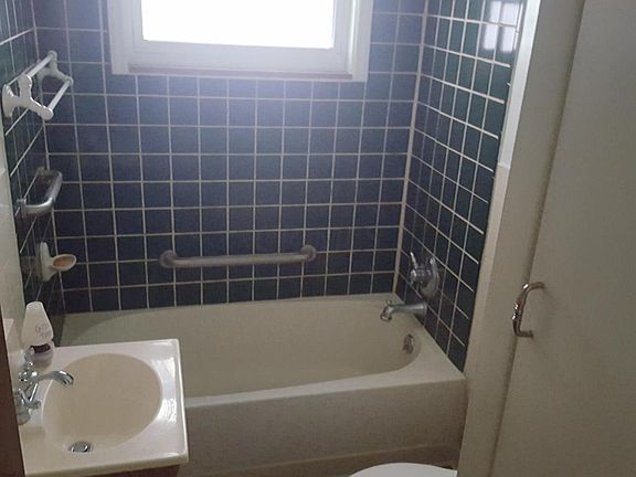 3rd image of 337 Highland Ave