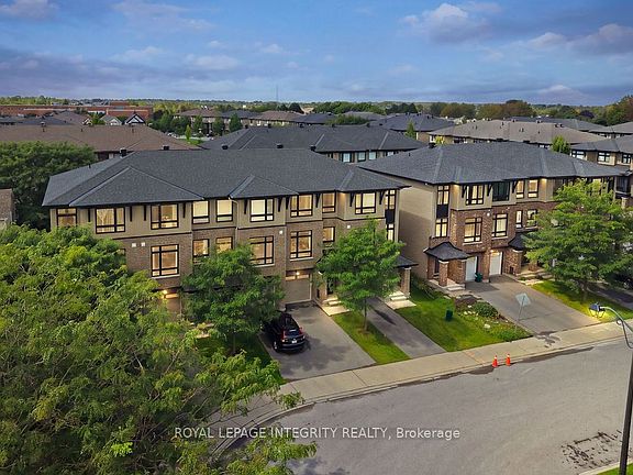 3rd image of 430 Tralee Rd