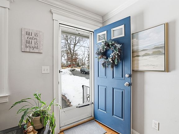 4th image of 15 14th Ave