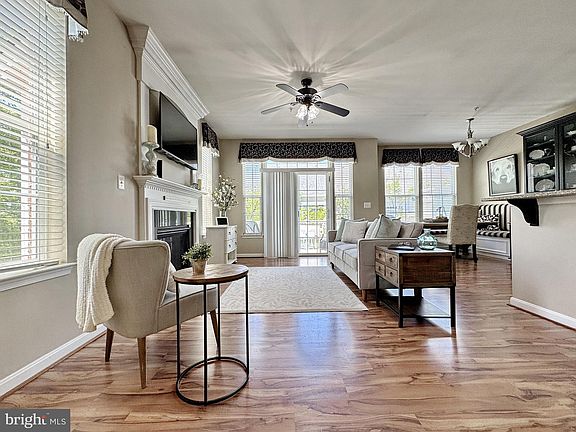 2nd image of 251 Buckeye Cir
