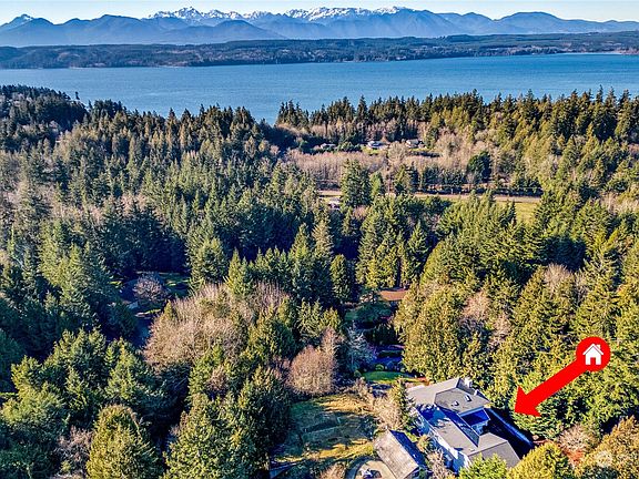 2nd image of 23986 Vinland Terrace NW