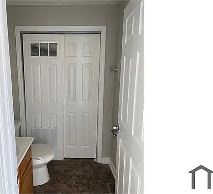 3229 Greenwood Ave — Photo 10