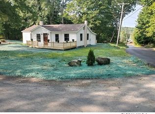 6 Valley Stream Rd, Nassau, NY 12123