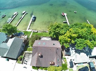 9323 Anne Dr, Pinckney, MI 48169