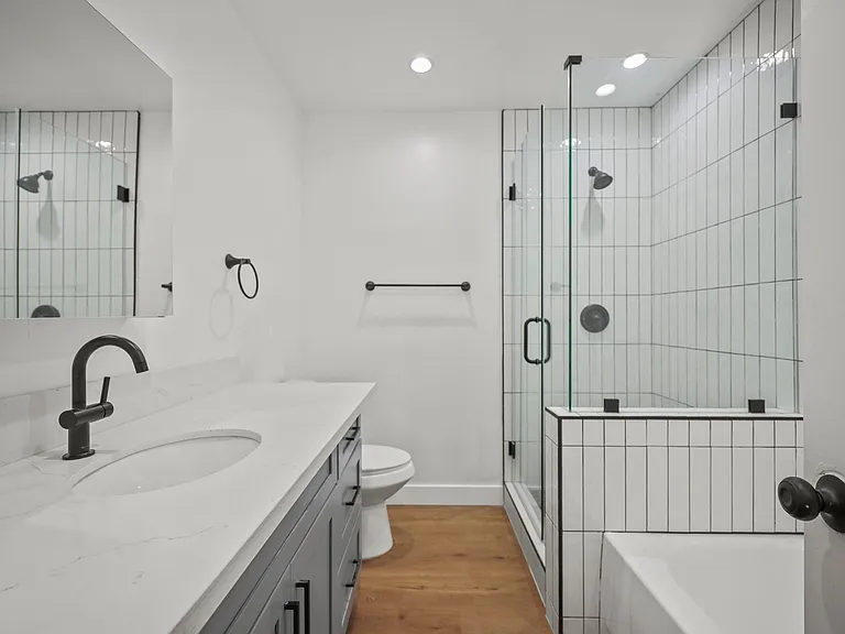 Blackburn Beverly by Wiseman — Photo 94