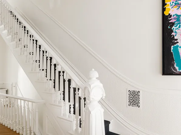 100 6th Avenue image 22 of 27