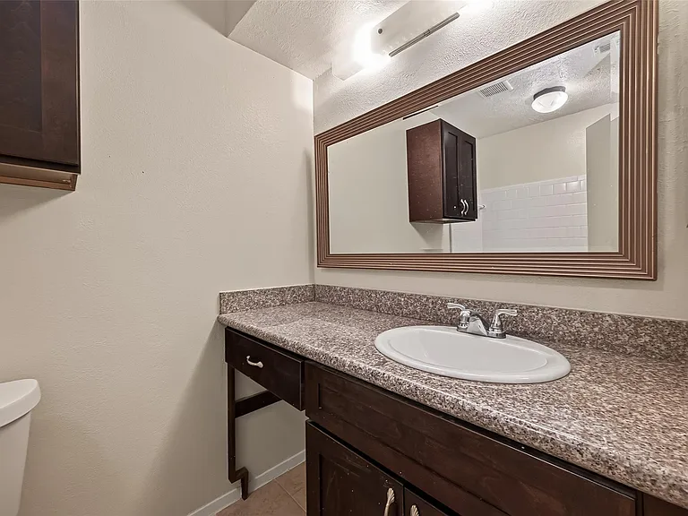 2714 S Brompton Dr — Photo 34