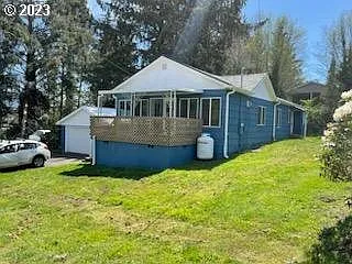 5425 High St photo 1