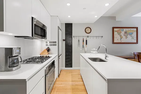 Sold by Nest Seekers International | media 11