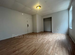 117 E Main St #8, New Holland, PA 17557