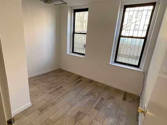 5th image of 24-24 28th St #1LL
