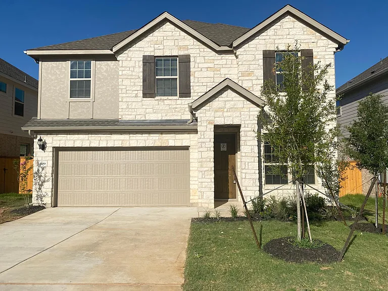 609 Silent Creek Cv — Photo 1