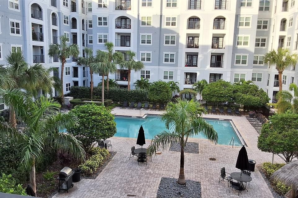 1st image of 204 E SOUTH STREET #3060