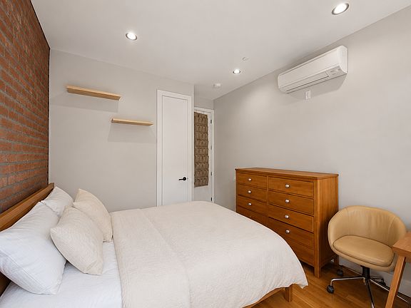4th image of 139 W 123rd St APT 2F