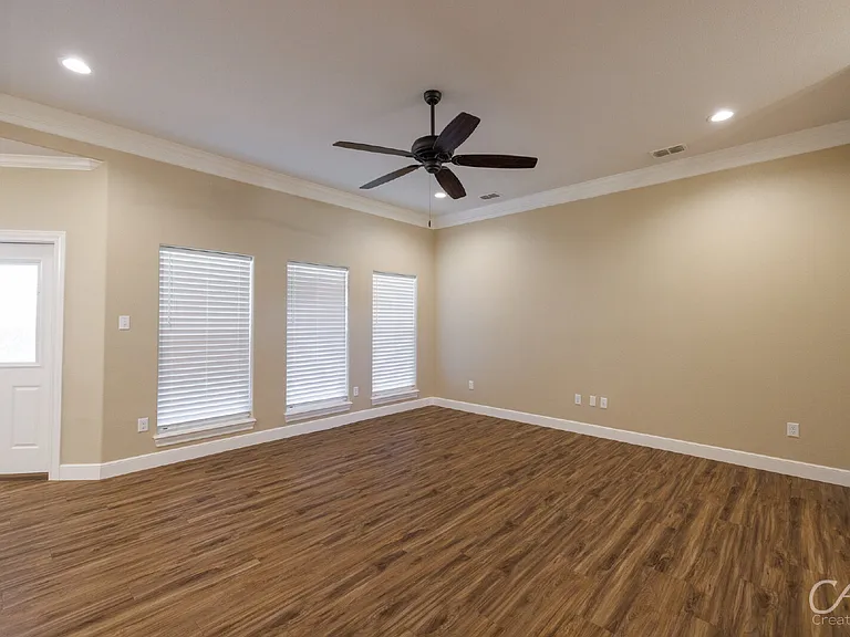 7325 Wildflower Way — Photo 2