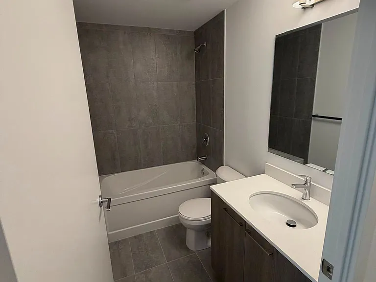7437 Kingston Rd #905 — Photo 6