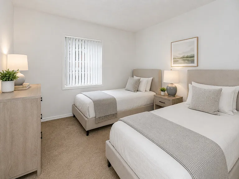 Reserve at Lake Pointe Apartments and Townhomes — Photo 11