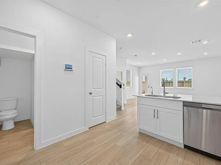 1738 Revolution Way — Photo 21