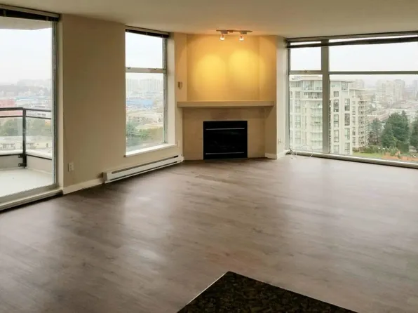 8460 Granville Ave #1805, Richmond, BC V6Y 4E7