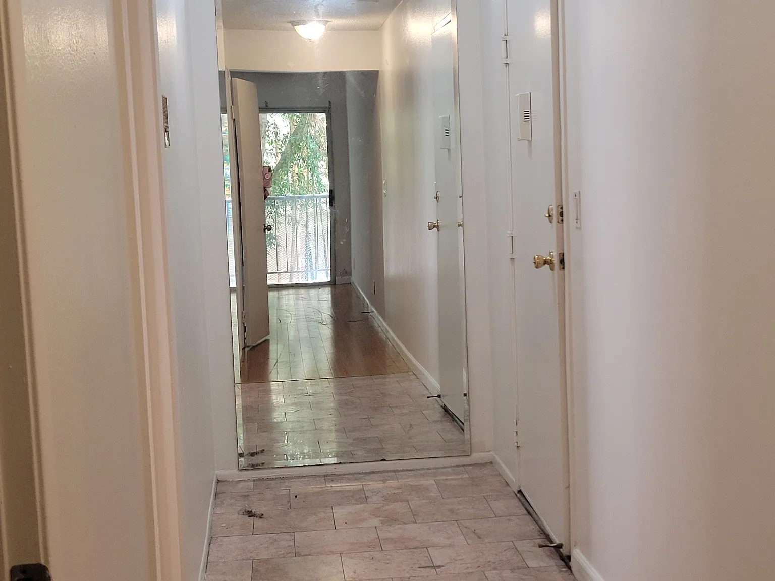 Gramercy Apartments — Photo 3