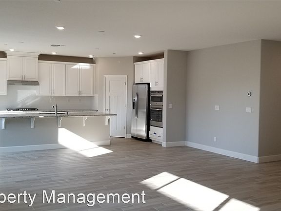 5th image of 1585 Osborn Dr