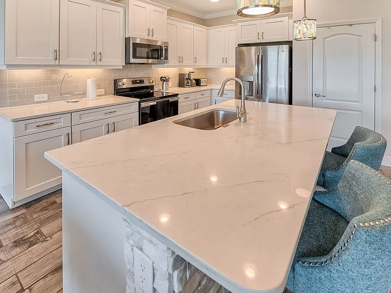 6960 Avalon Cir #807 — Photo 10