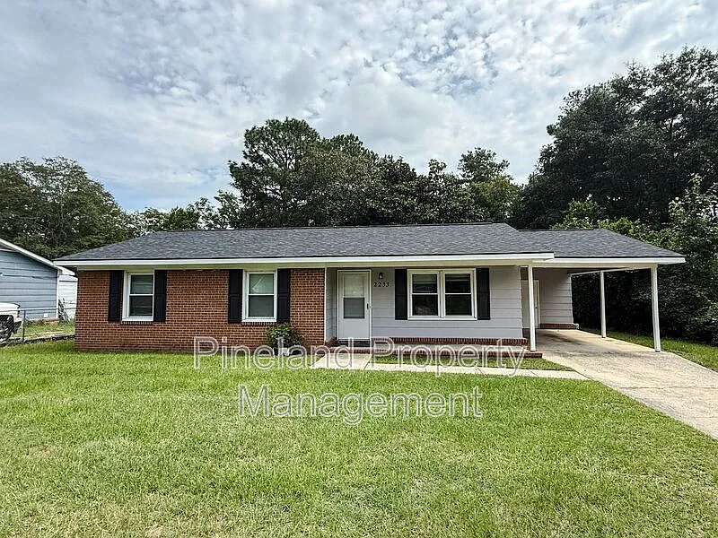 2233 Delta Dr
