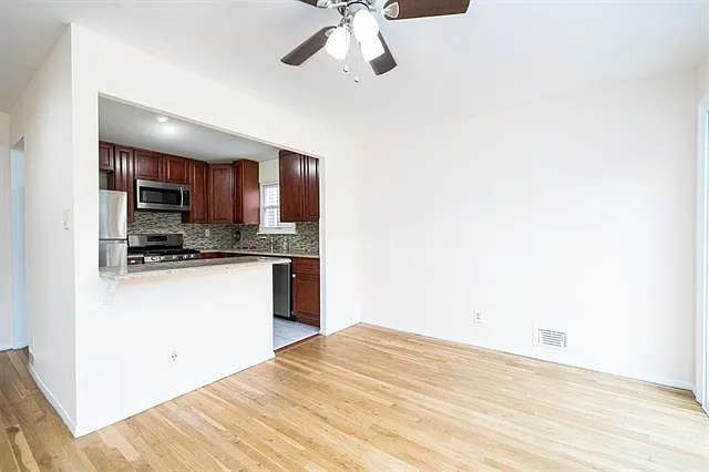 178 W 17th St #1 — Photo 2